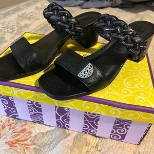 Brighton, Tonga shoes. Size 8. Like brand new excellent condition.